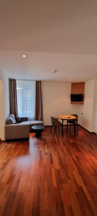 Apart Hotel Amadeo โซฟิงเงน ภายนอก รูปภาพ